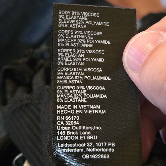 Urban Outfitters Lace Sleeve Ribbed Crop Top Small - Picture 4 of 8